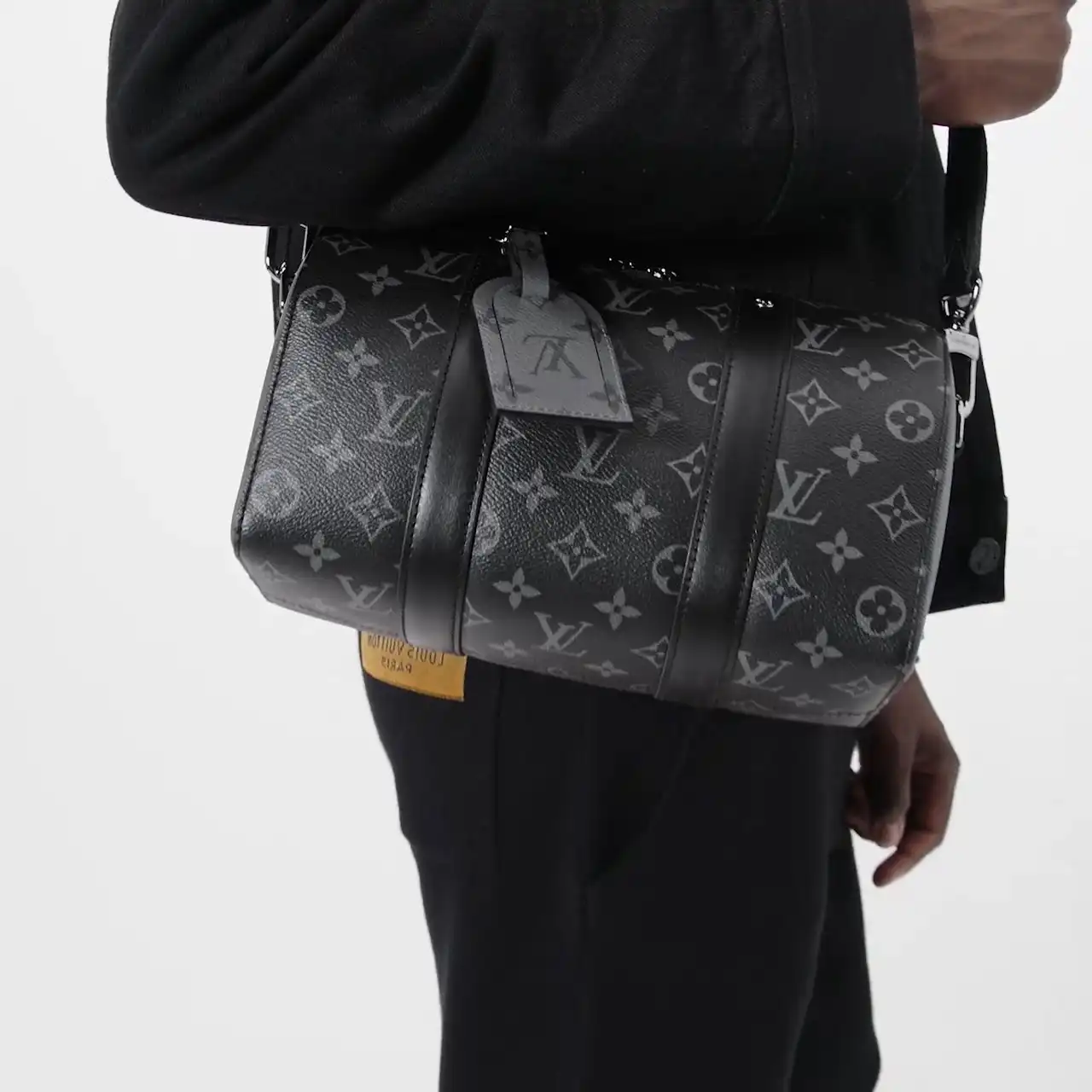 Cheap Louis Vuitton District PM N41213 0126