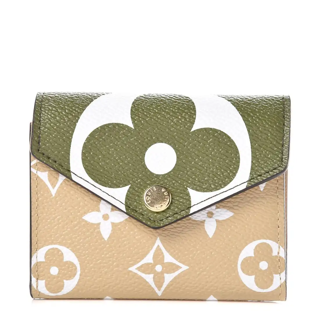 Louis Vuitton Monogram Giant Zoe Wallet Khaki M67640 0128